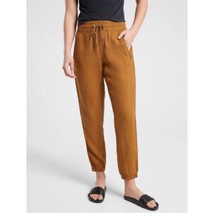 Athleta Cabo Linen Jogger. Machine washable fabric with a relaxed fit. Worn 2x